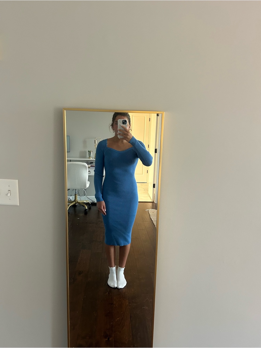 Slim-Fit Blue Long Sleeve Midi Dress